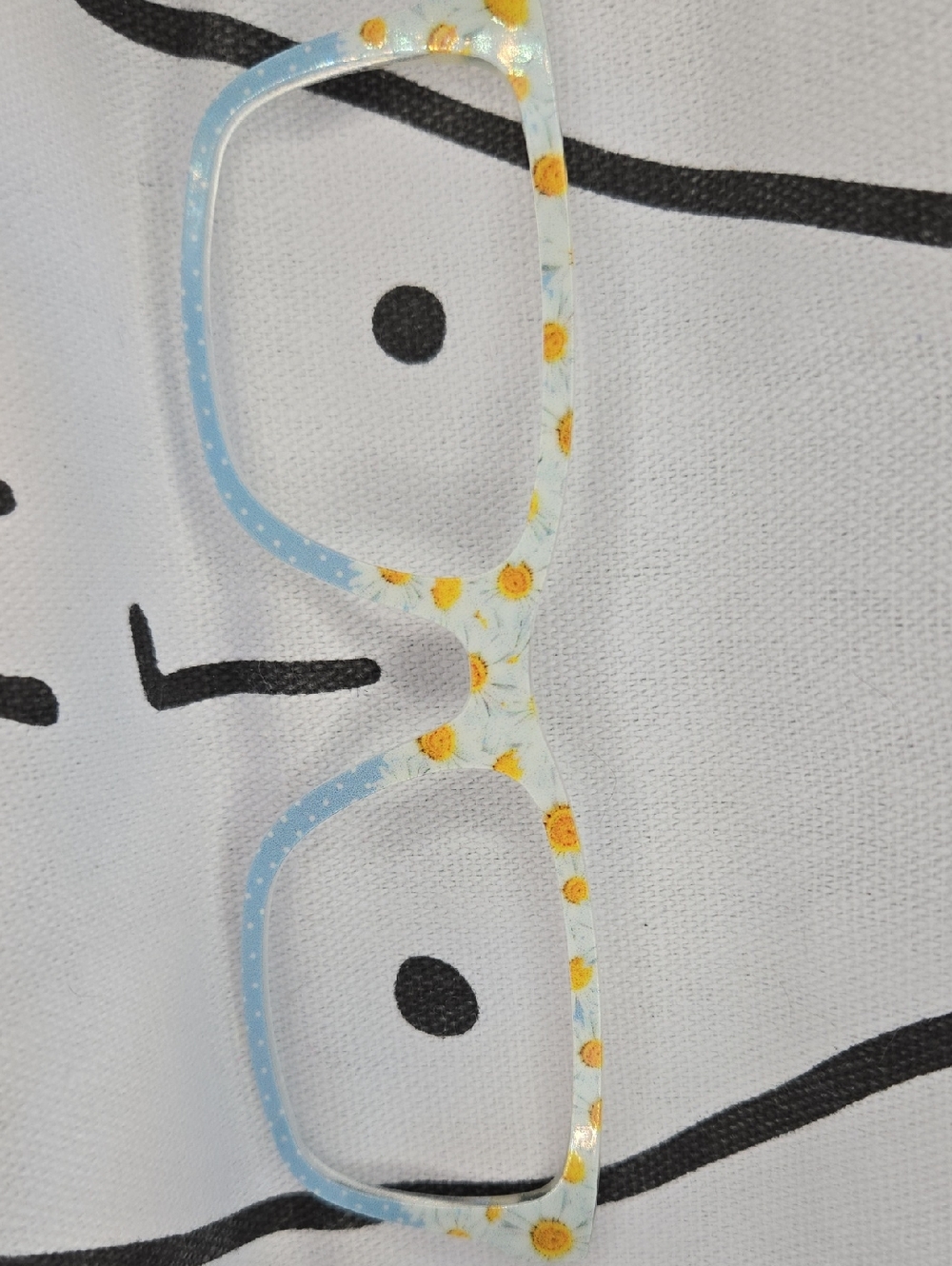 Blue and White Polkadot W/Yellow Daisies Floral Magnetic Glasses Top